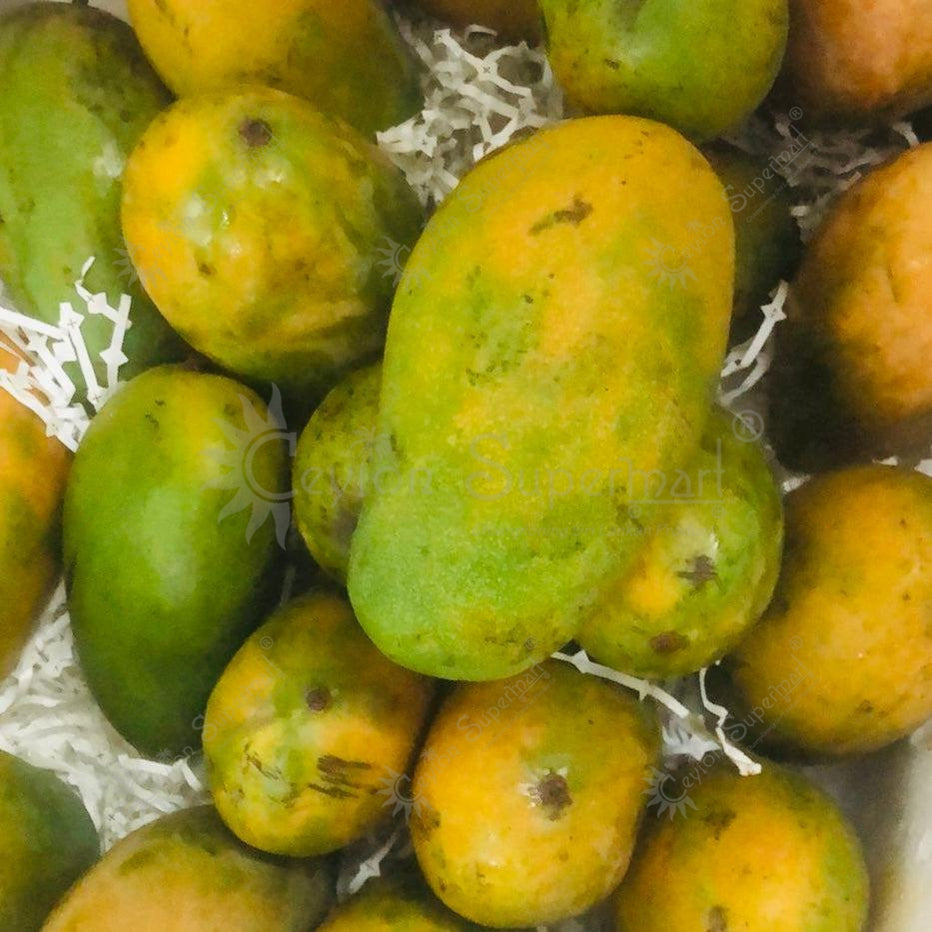 Fresh Karthakolomban Mango | Average Weight 500g Ceylon Supermart
